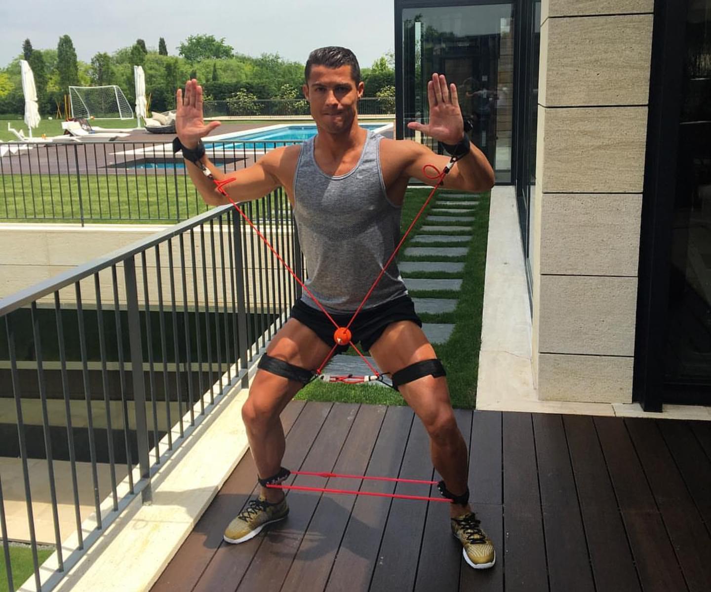 Don't you want to train like Cristiano Ronaldo?